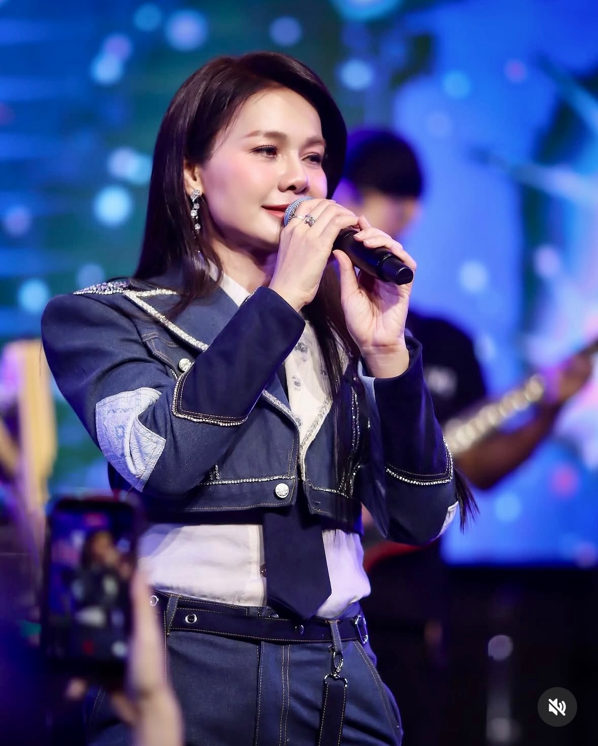 ต่าย - อรทัย ดาบคำ