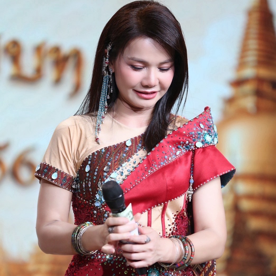 ต่าย - อรทัย ดาบคำ