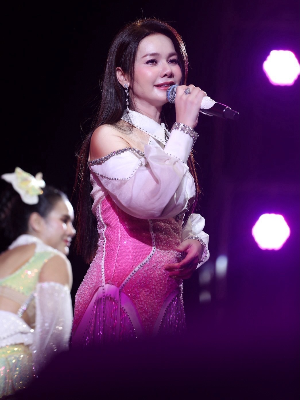 ต่าย - อรทัย ดาบคำ