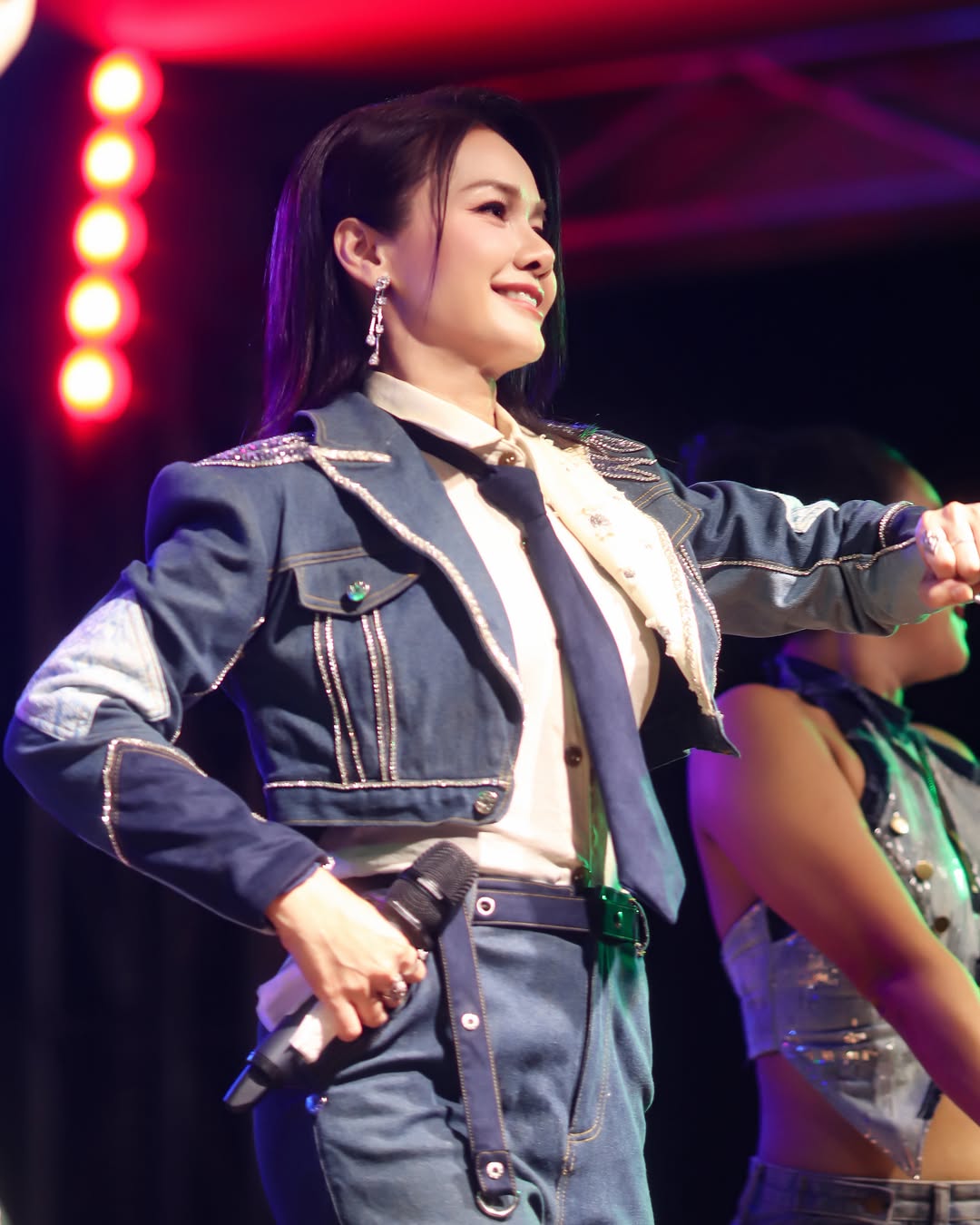 ต่าย - อรทัย ดาบคำ
