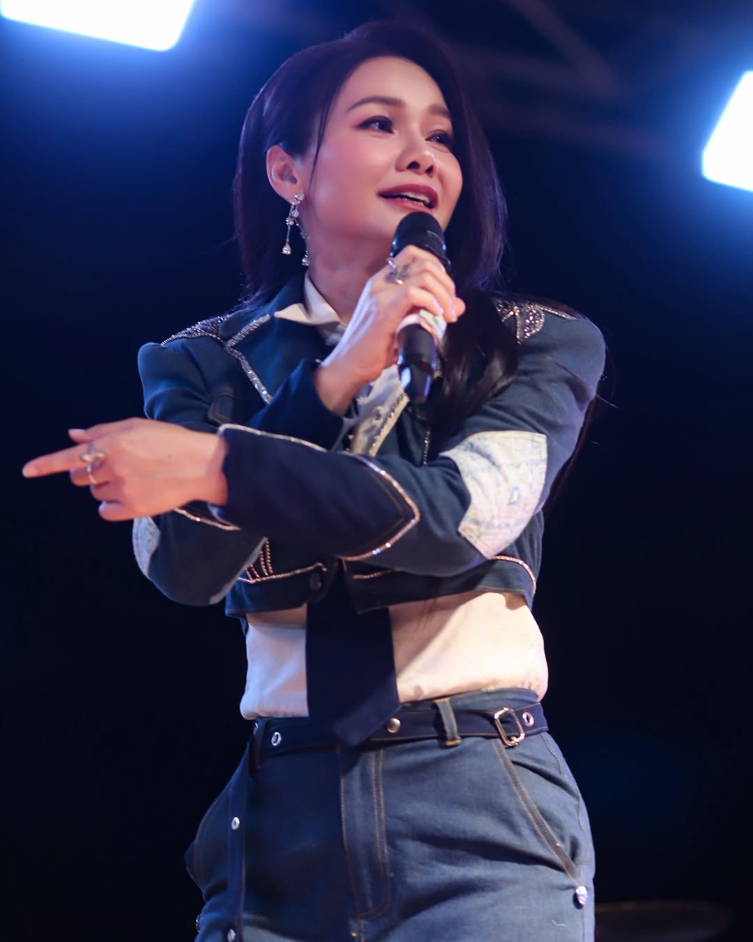ต่าย - อรทัย ดาบคำ