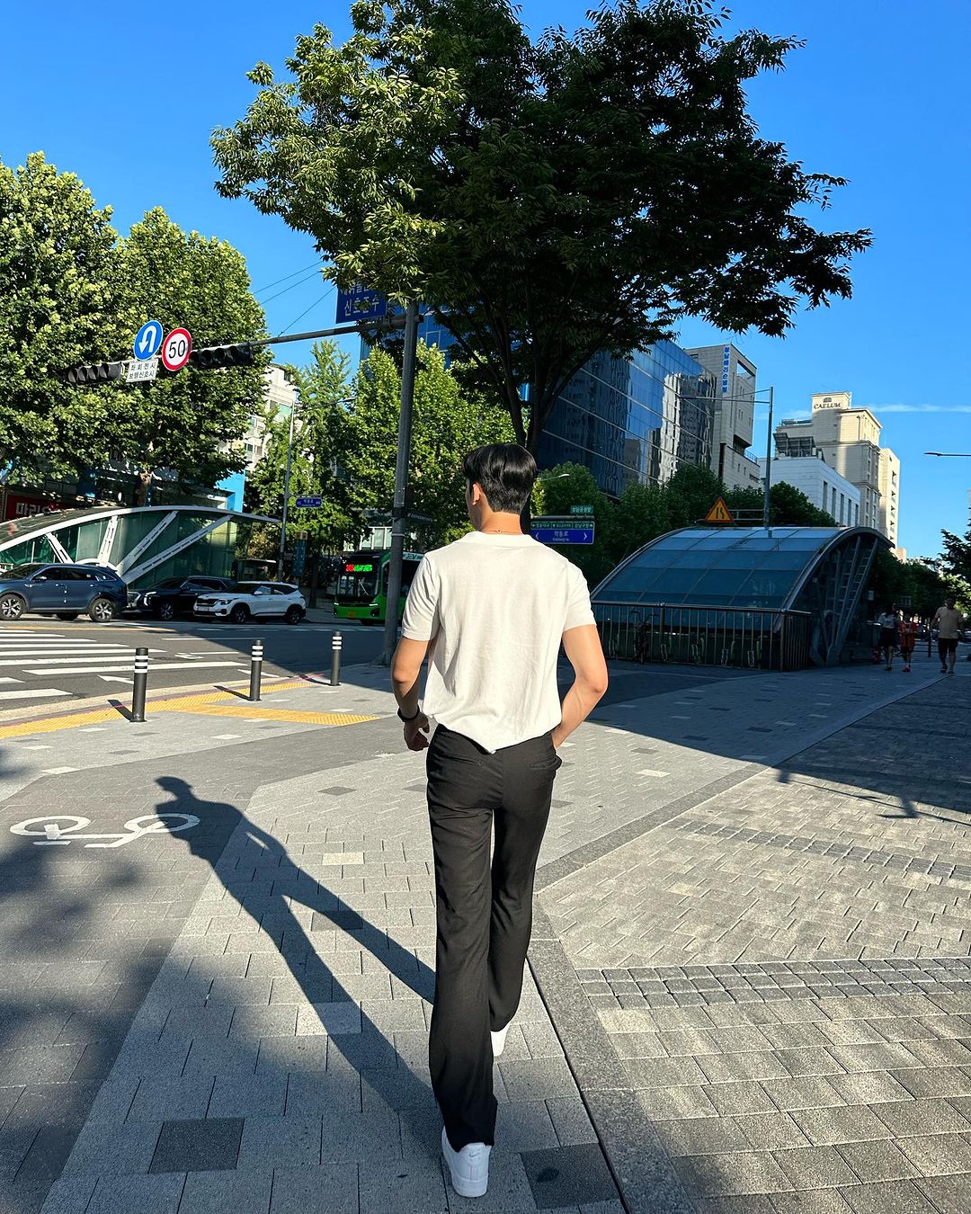 มอส - ภาณุวัฒน์ โสประดิษฐ