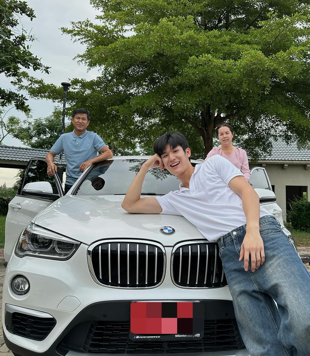 มอส - ภาณุวัฒน์ โสประดิษฐ