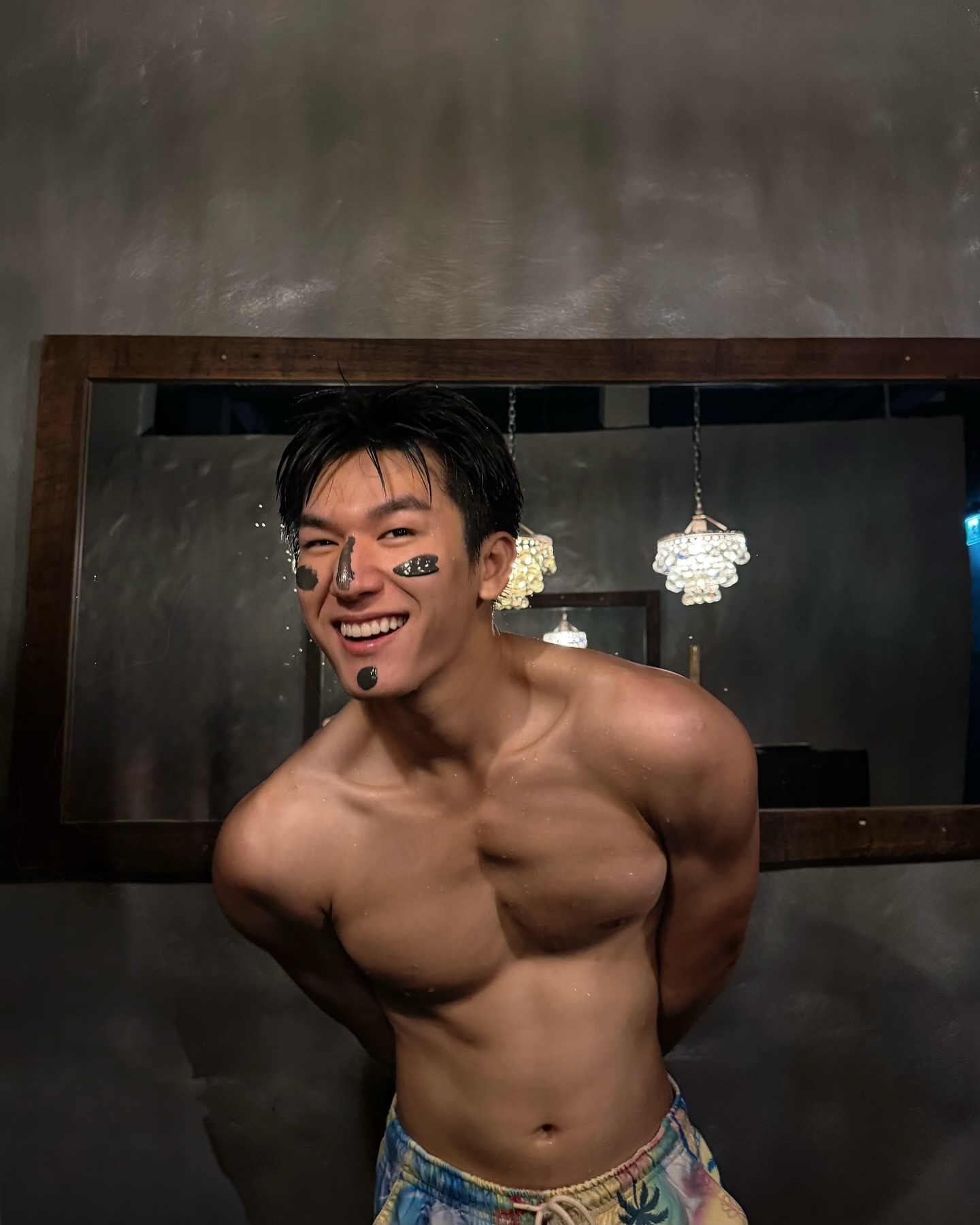 มอส - ภาณุวัฒน์ โสประดิษฐ