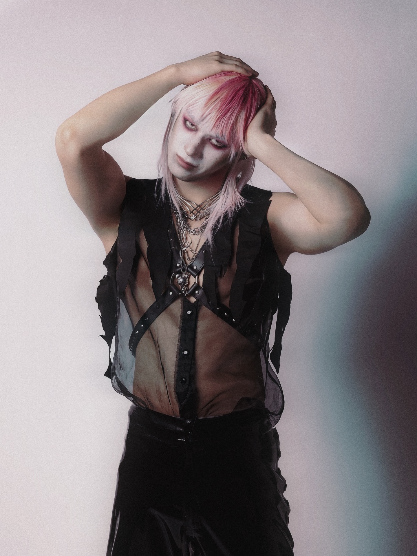 มอส - ภาณุวัฒน์ โสประดิษฐ