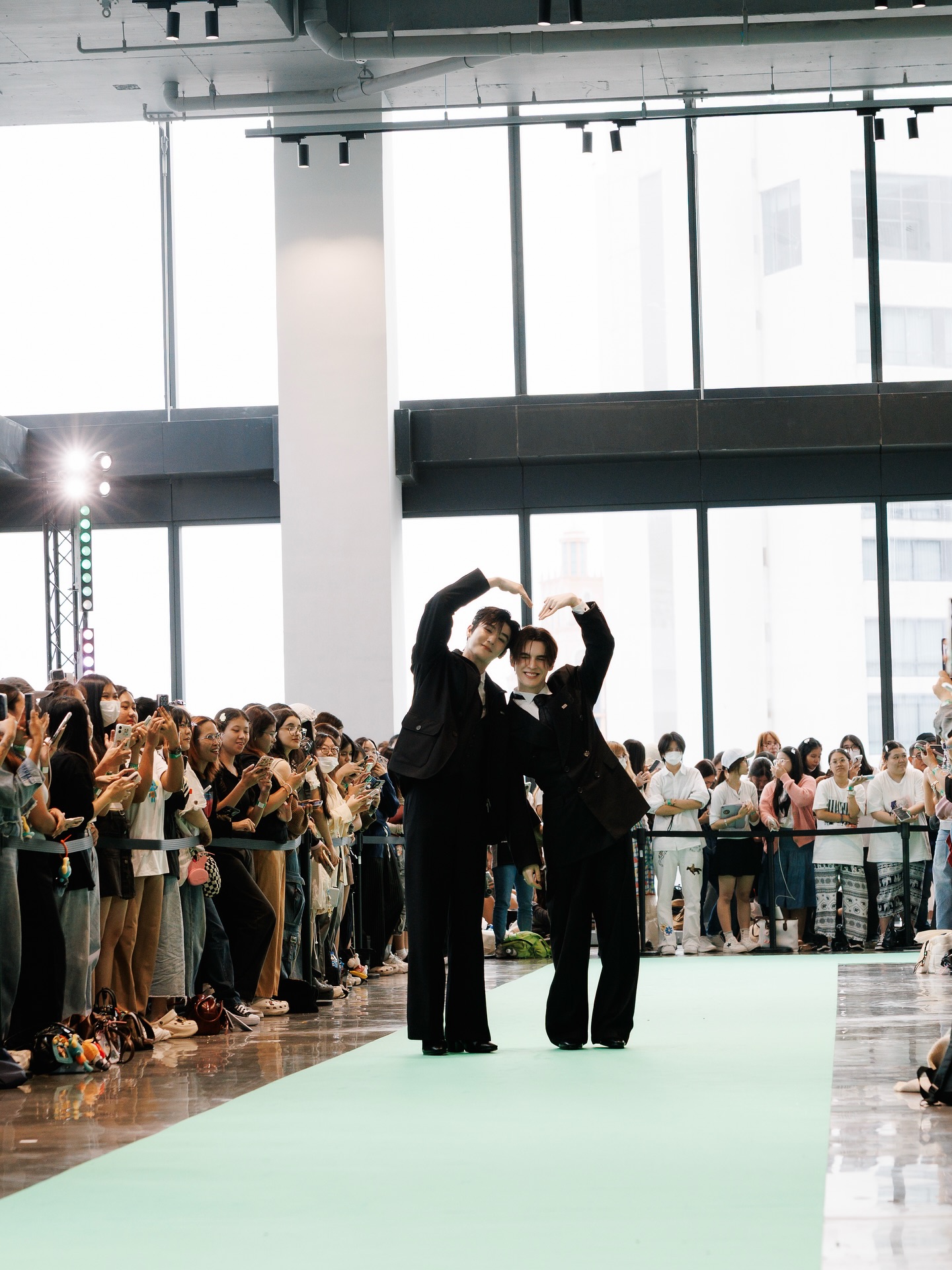 มอส - ภาณุวัฒน์ โสประดิษฐ