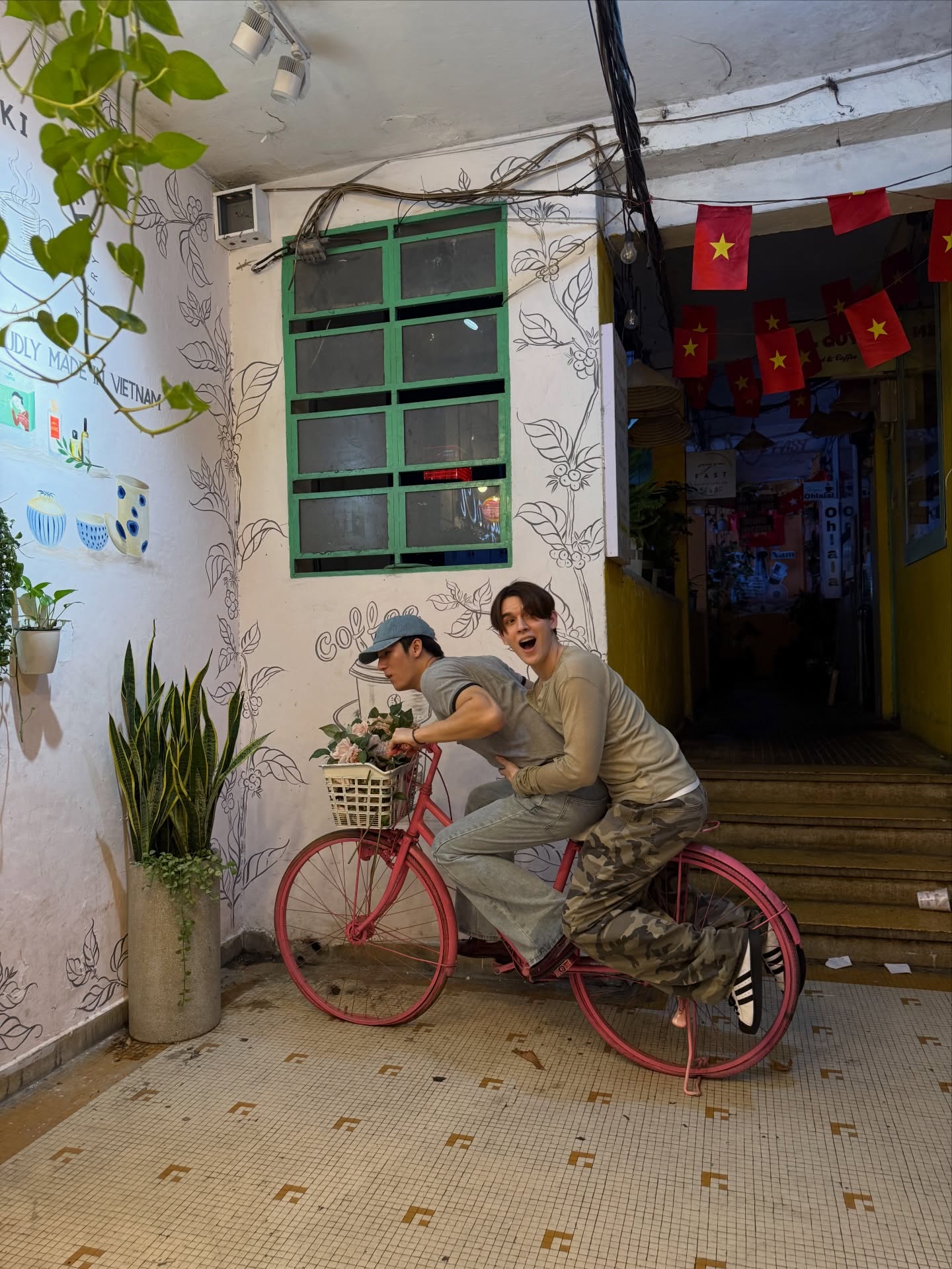 มอส - ภาณุวัฒน์ โสประดิษฐ