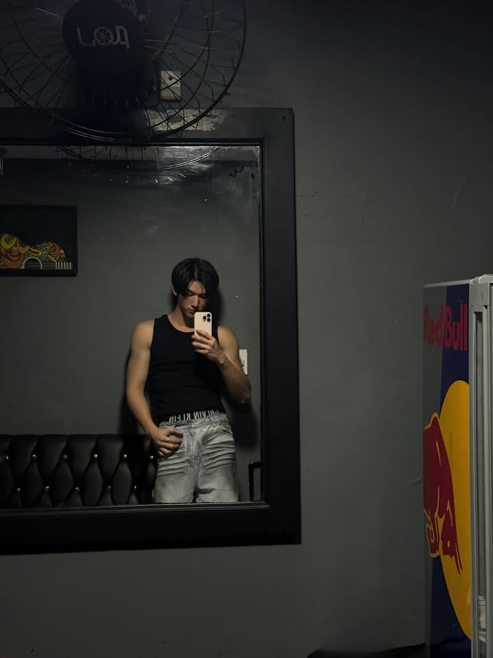 มอส - ภาณุวัฒน์ โสประดิษฐ