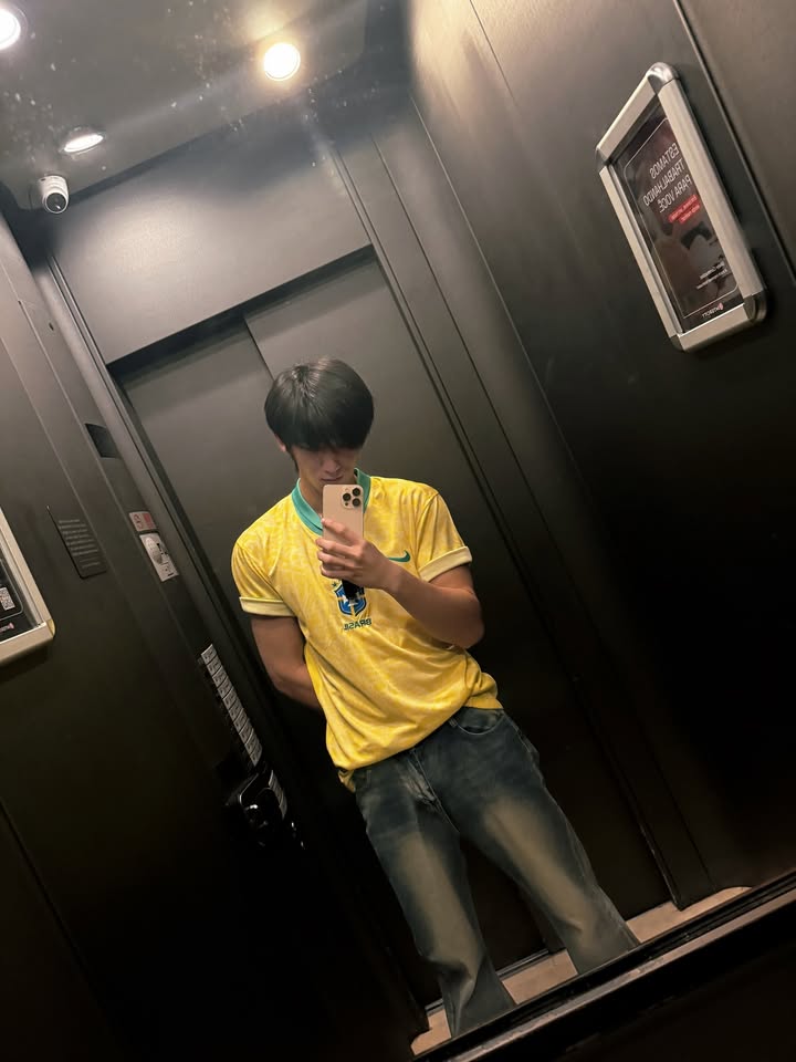 มอส - ภาณุวัฒน์ โสประดิษฐ