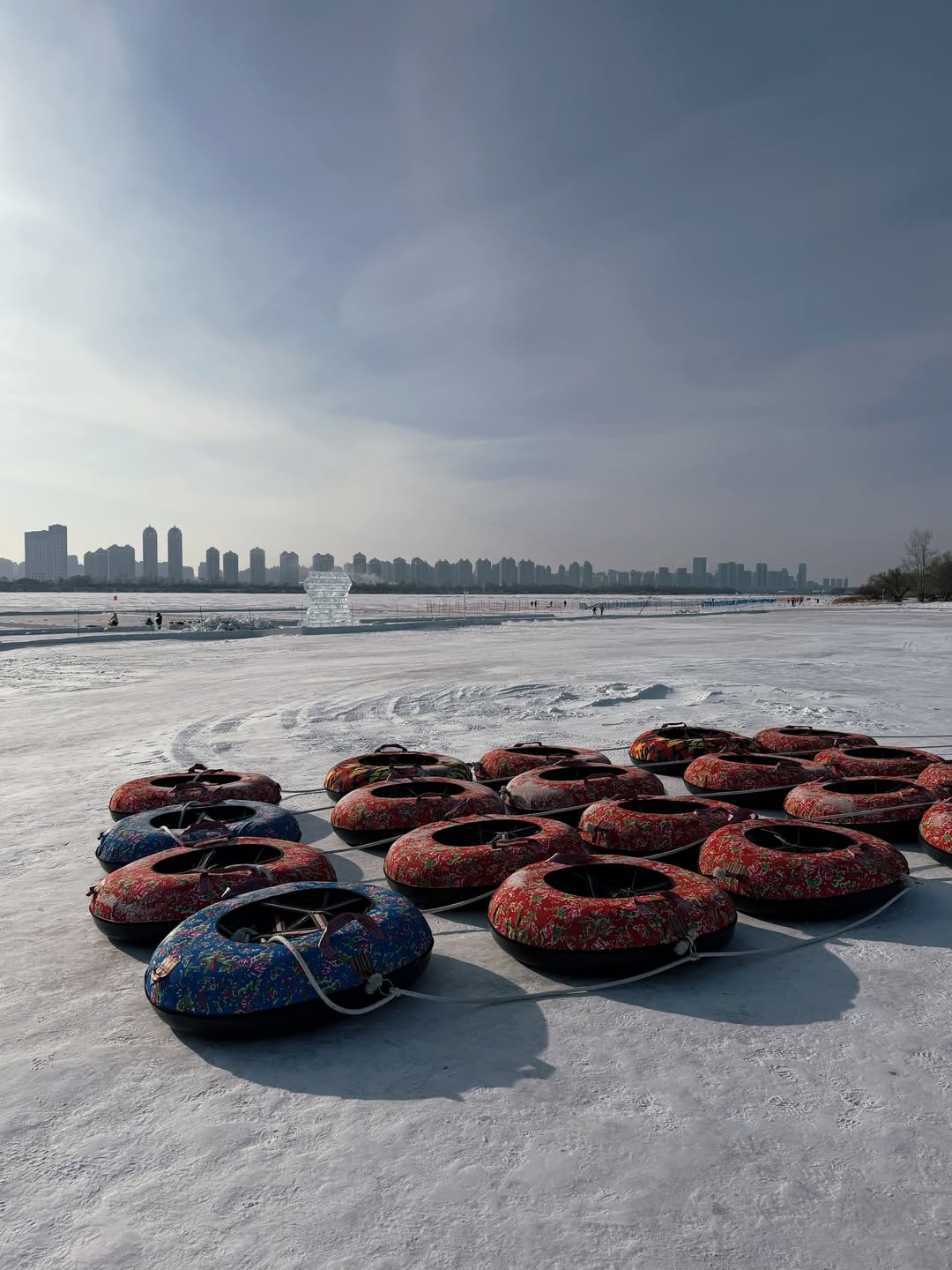 มอส - ภาณุวัฒน์ โสประดิษฐ