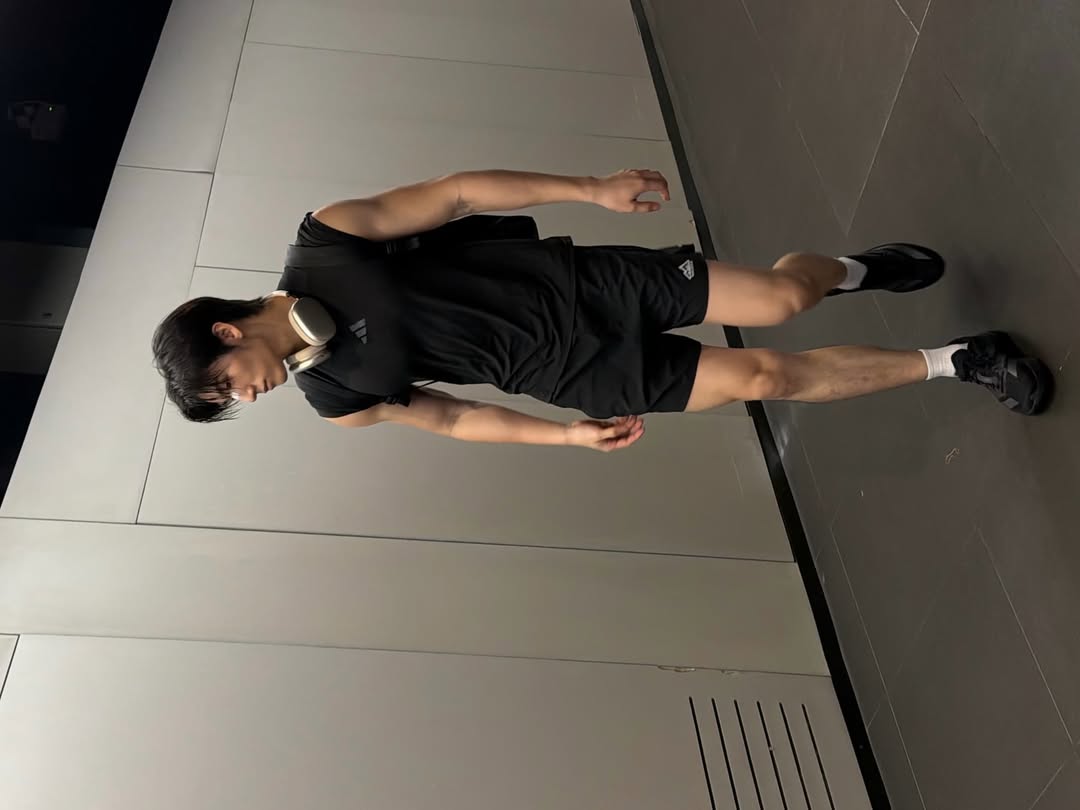 มอส - ภาณุวัฒน์ โสประดิษฐ