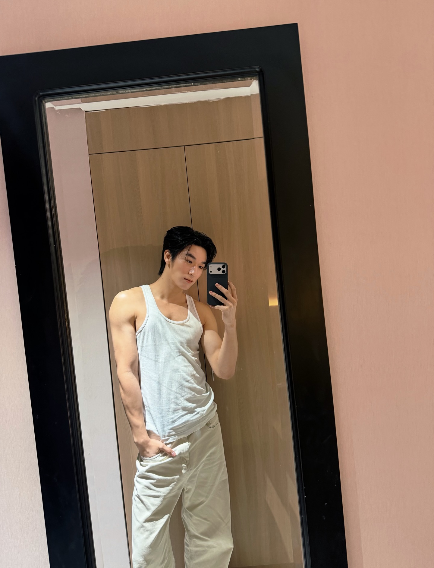 มอส - ภาณุวัฒน์ โสประดิษฐ