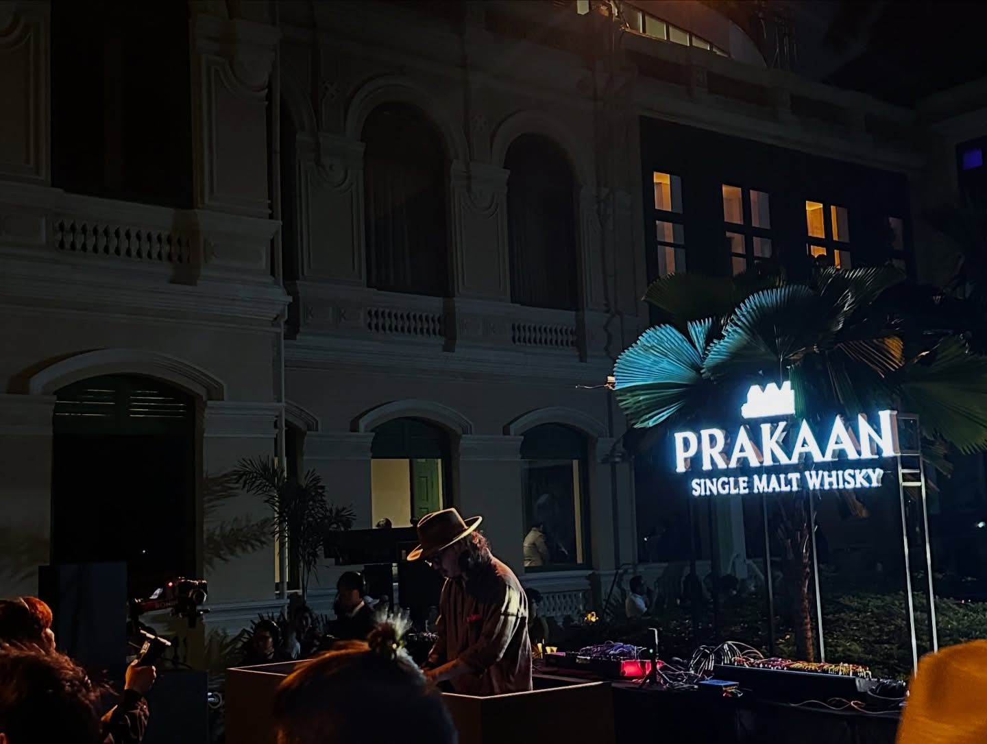 เต้ - ดาวิชญ์ กรีพลฤกษ์