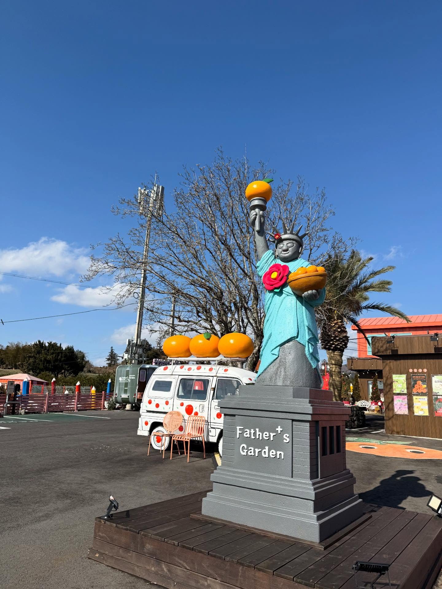 ฝน - ศนันธฉัตร ธนพัฒน์พิศาล