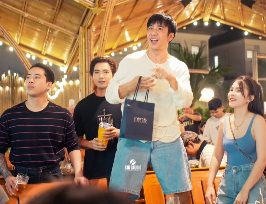 ก้อง ห้วยไร่