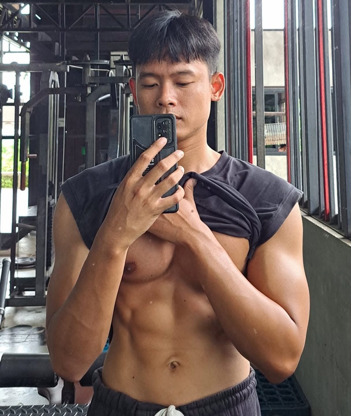 ก้อง ห้วยไร่