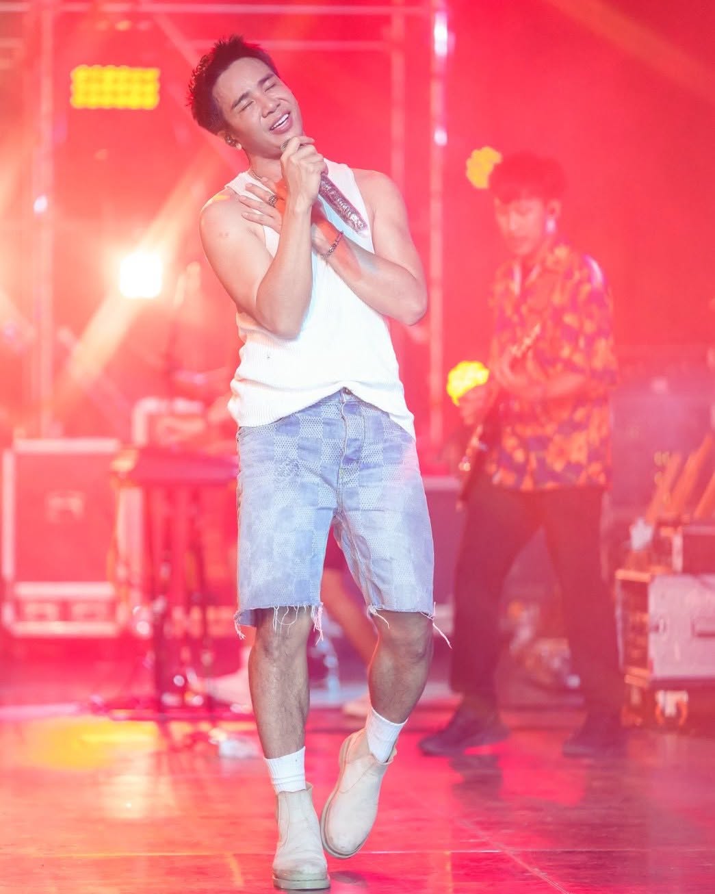 ก้อง ห้วยไร่