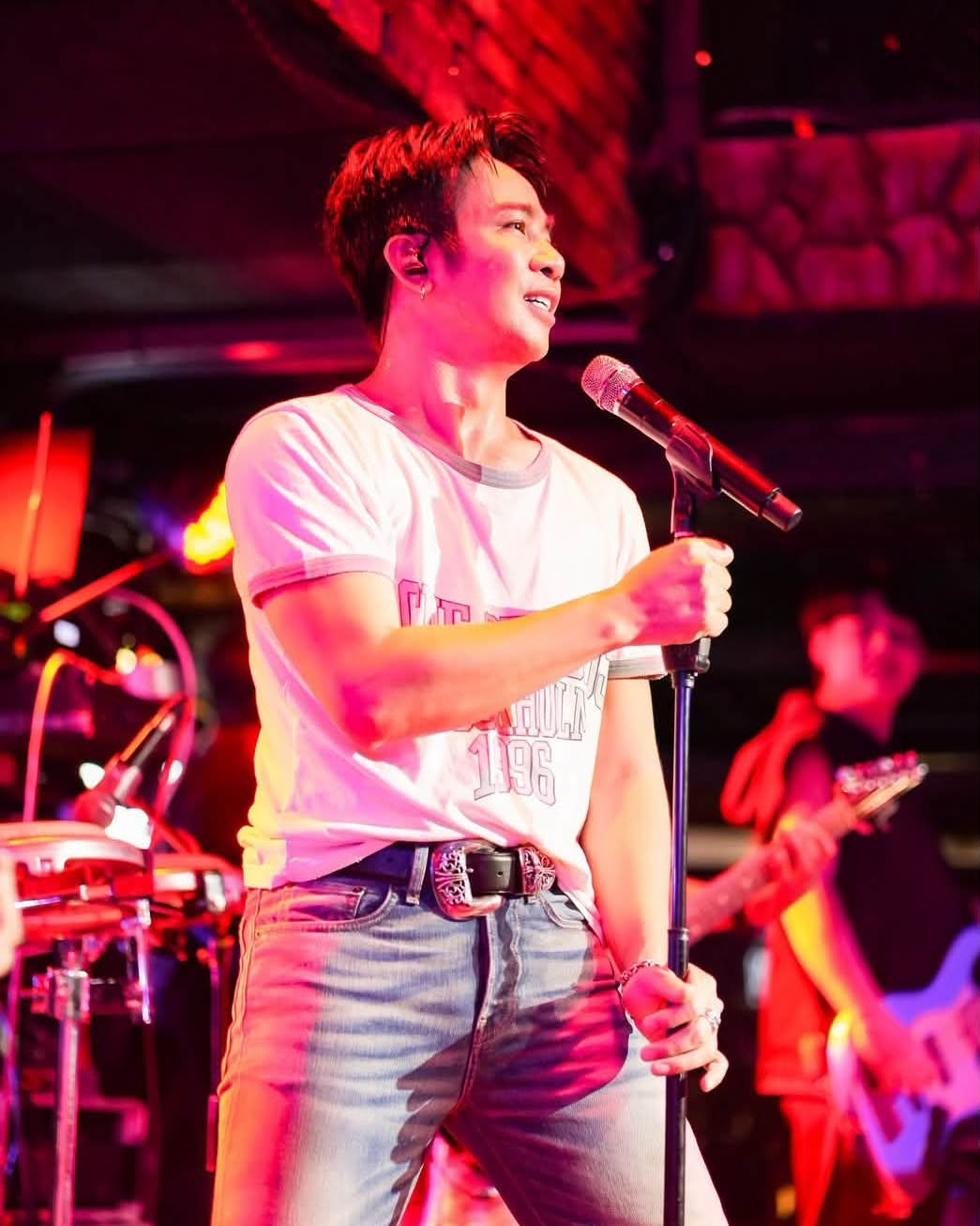 ก้อง ห้วยไร่