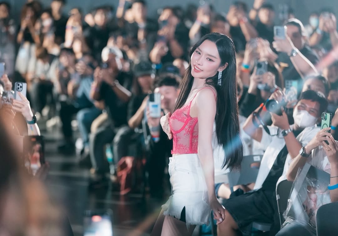 ลูกแก้ว - กมลลักษณ์ แสงทรัพย์สิน