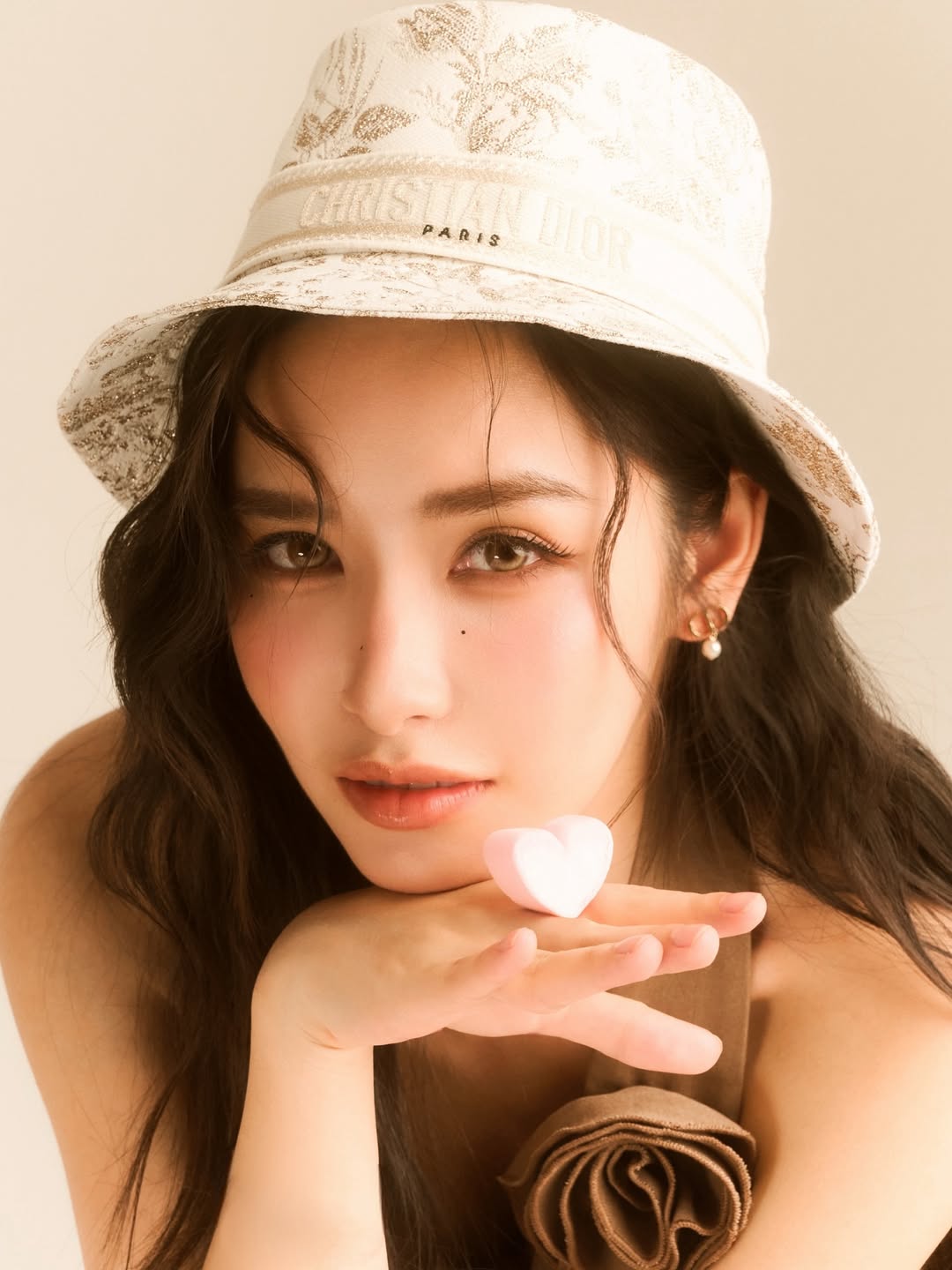 ลูกแก้ว - กมลลักษณ์ แสงทรัพย์สิน