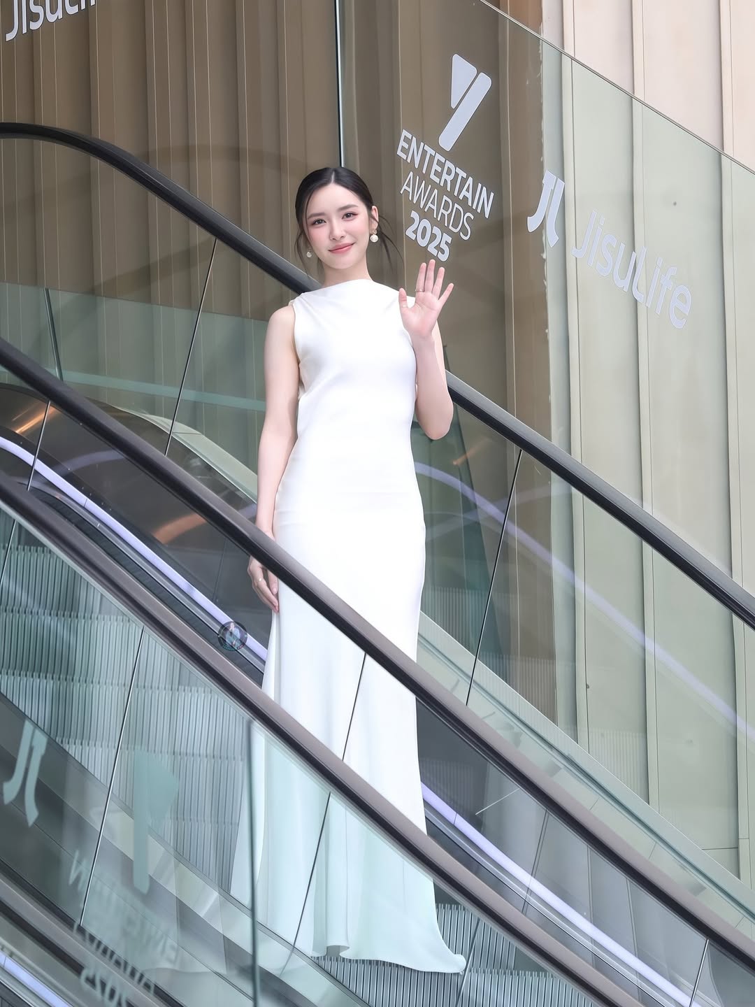 ลูกแก้ว - กมลลักษณ์ แสงทรัพย์สิน