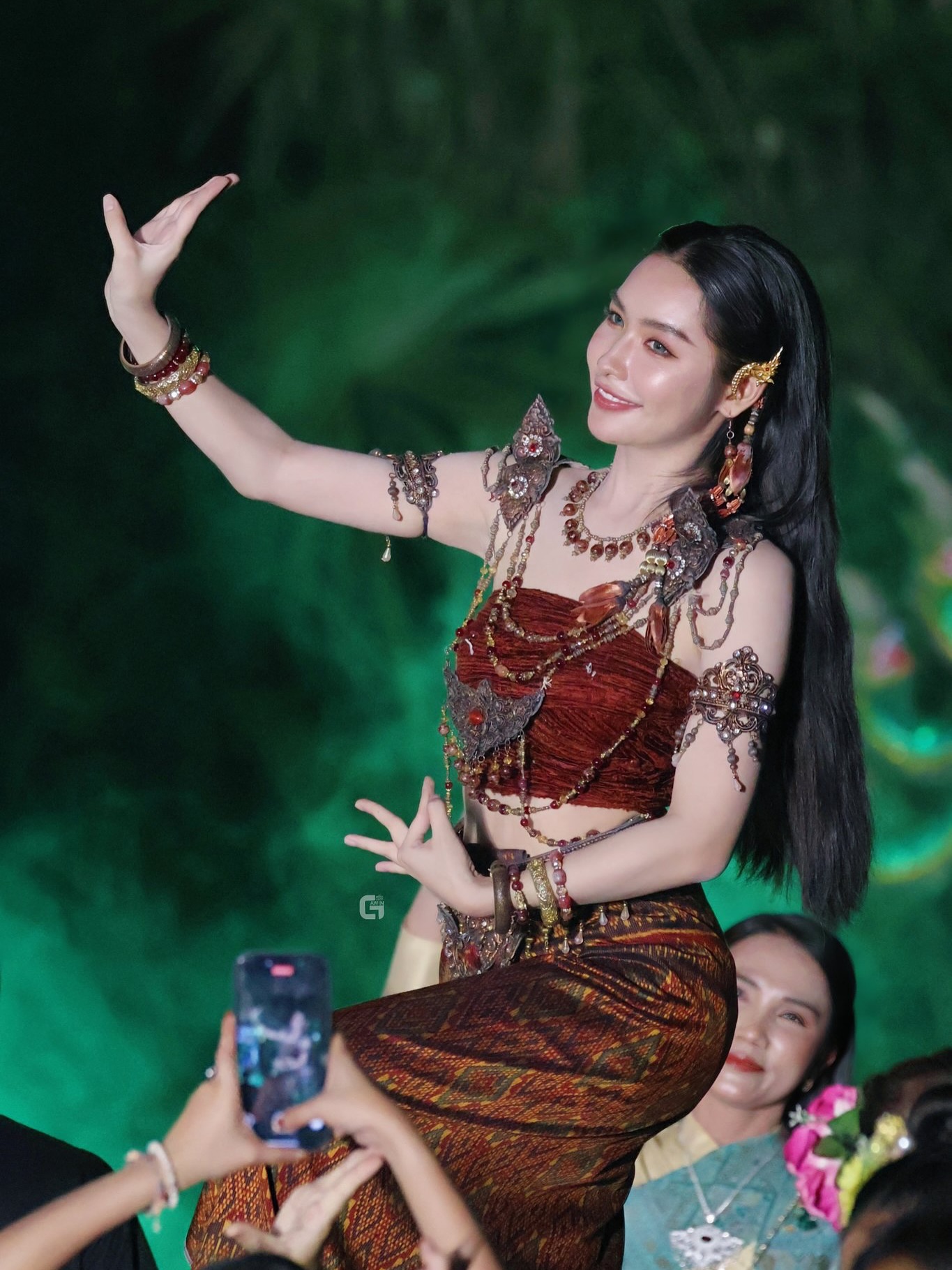 ลูกแก้ว - กมลลักษณ์ แสงทรัพย์สิน