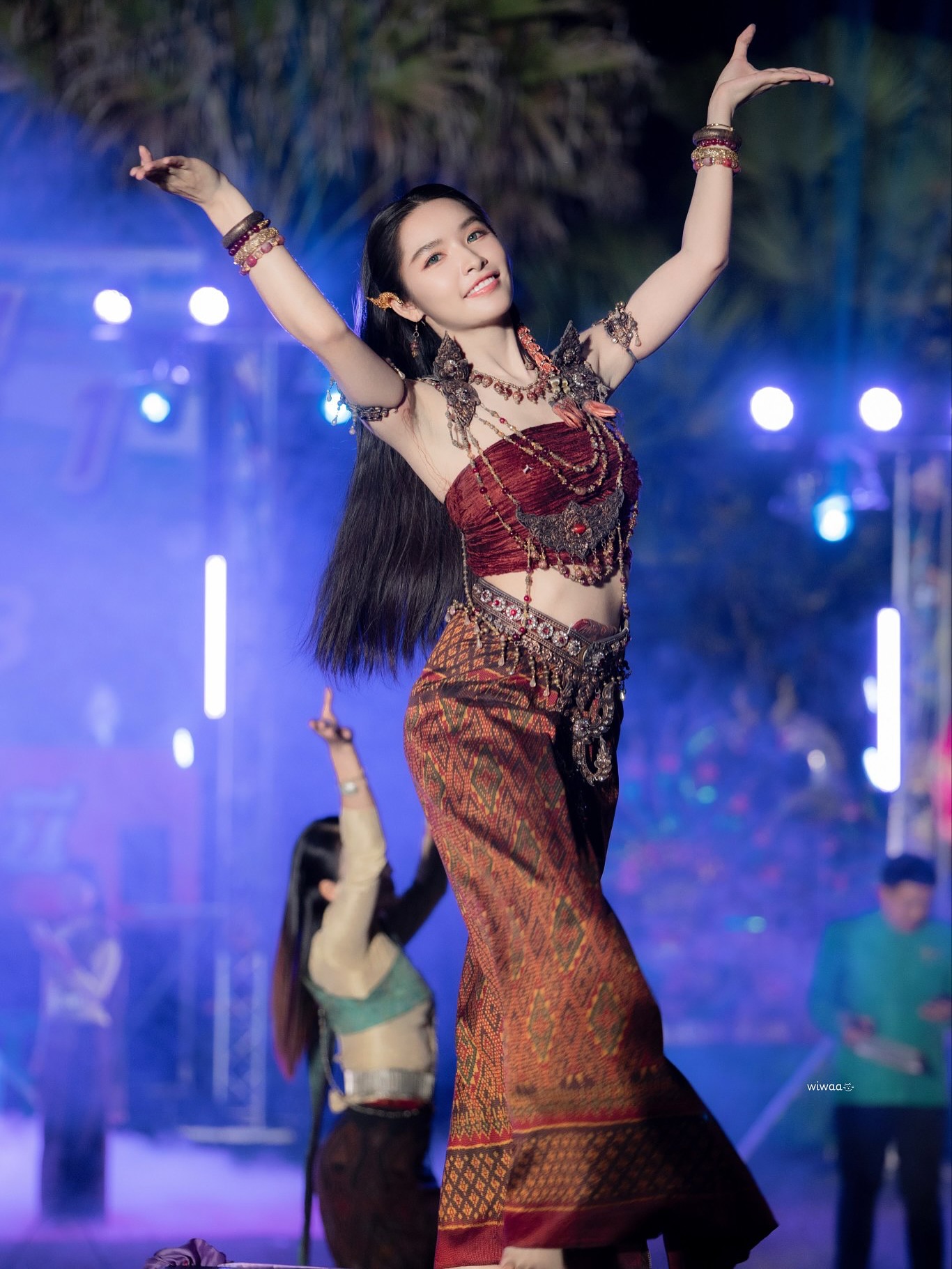 ลูกแก้ว - กมลลักษณ์ แสงทรัพย์สิน
