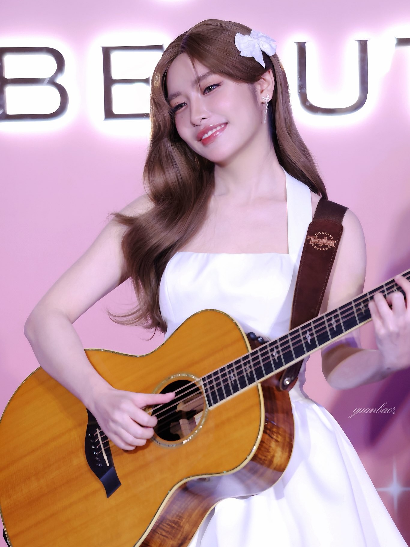 ลูกแก้ว - กมลลักษณ์ แสงทรัพย์สิน