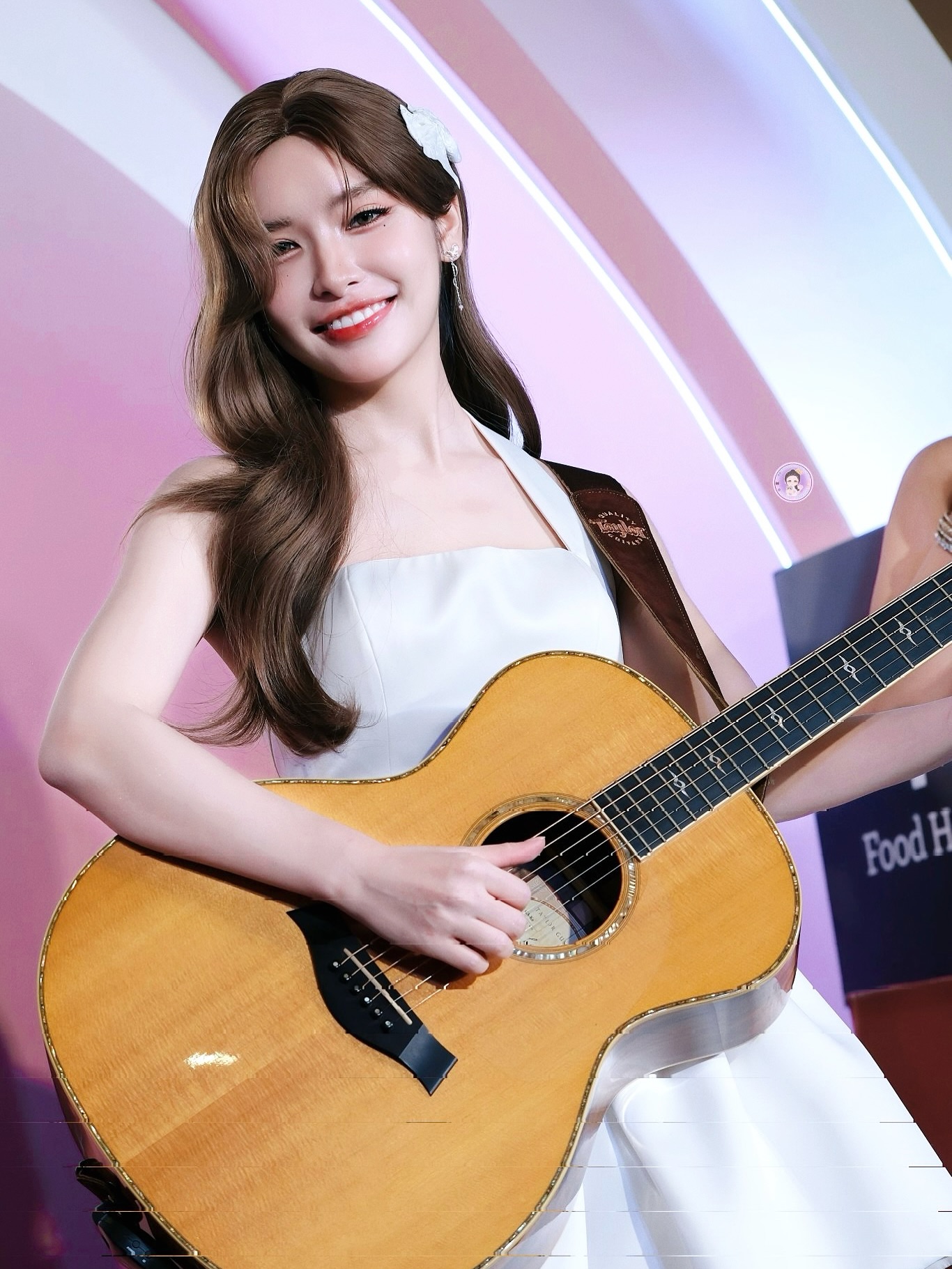 ลูกแก้ว - กมลลักษณ์ แสงทรัพย์สิน