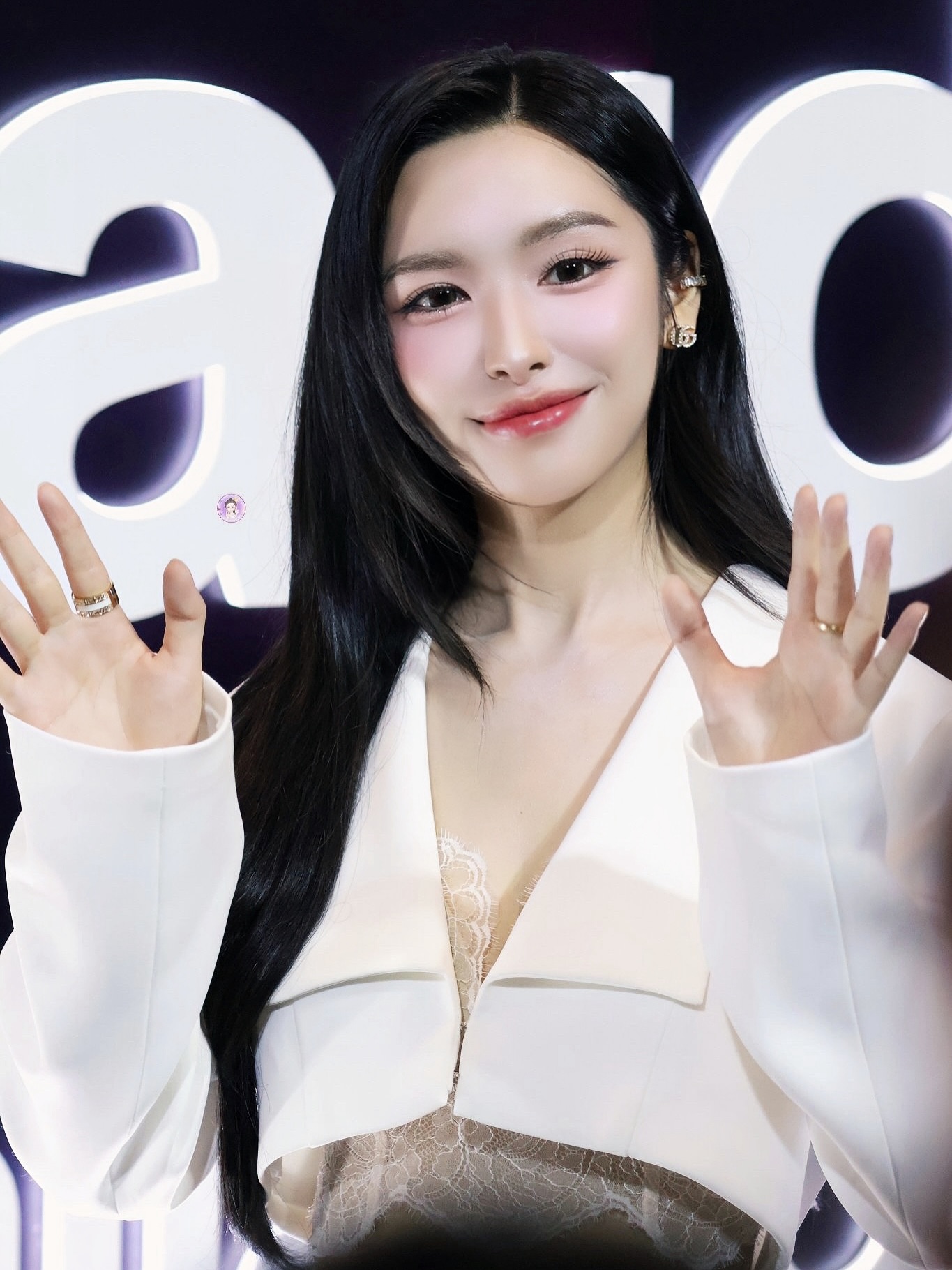 ลูกแก้ว - กมลลักษณ์ แสงทรัพย์สิน