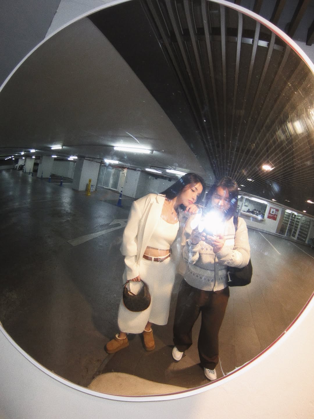 ลูกแก้ว - กมลลักษณ์ แสงทรัพย์สิน