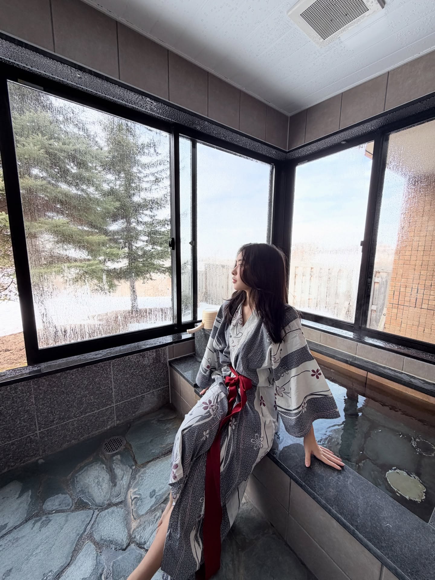 ลูกแก้ว - กมลลักษณ์ แสงทรัพย์สิน