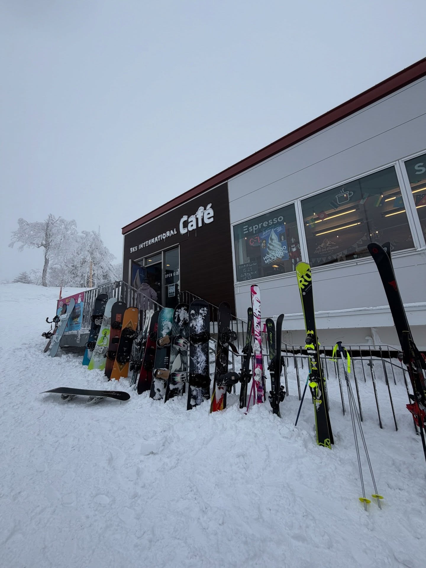 ลูกแก้ว - กมลลักษณ์ แสงทรัพย์สิน