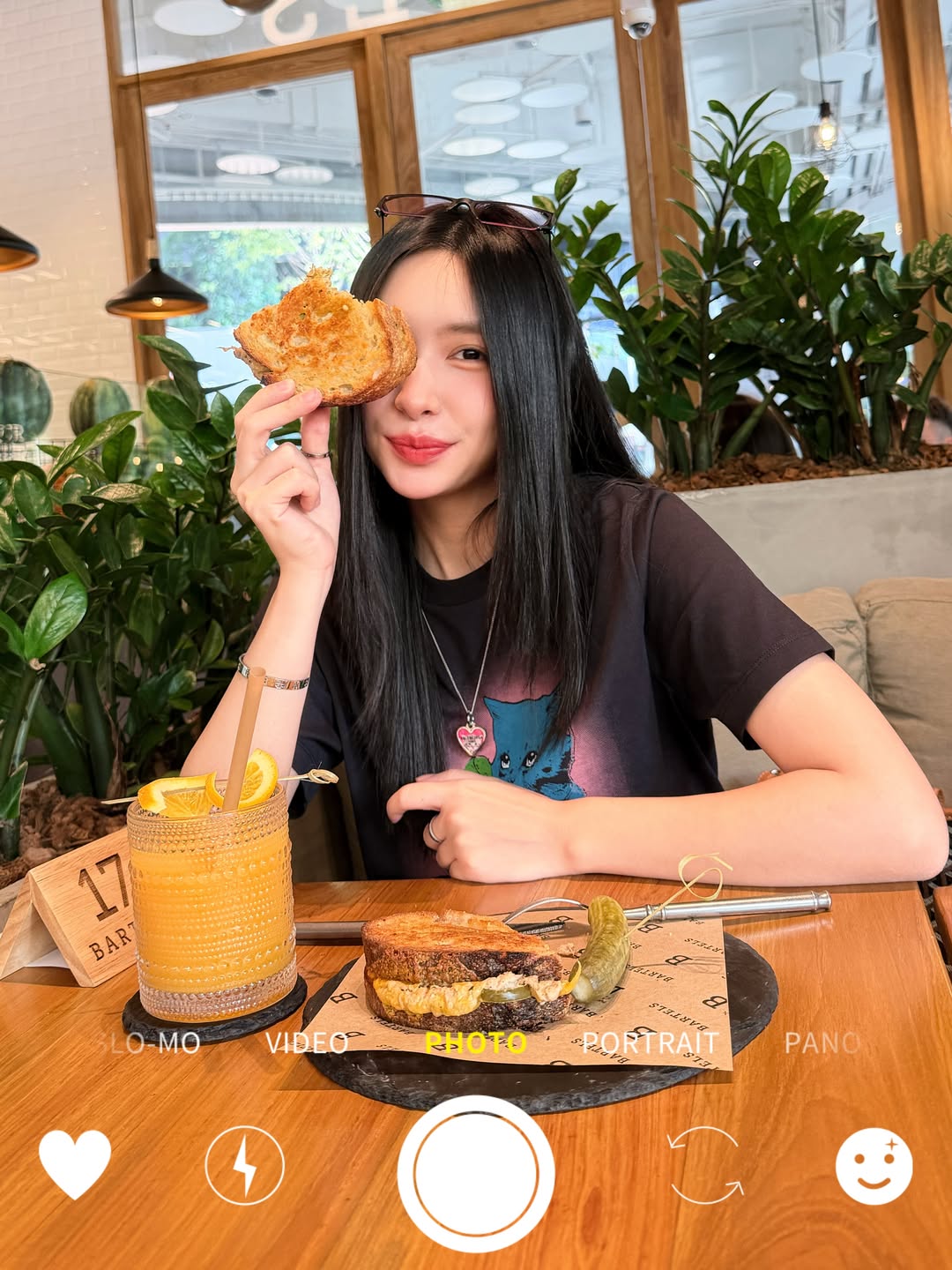 ลูกแก้ว - กมลลักษณ์ แสงทรัพย์สิน