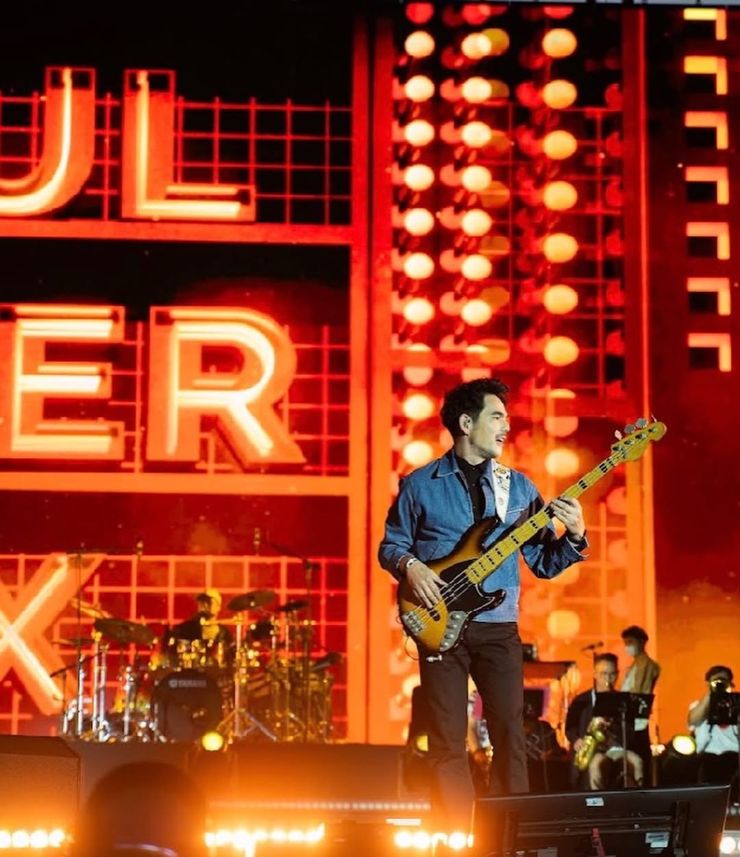 บิ๊ก - ศรุต วิจิตรานนท์