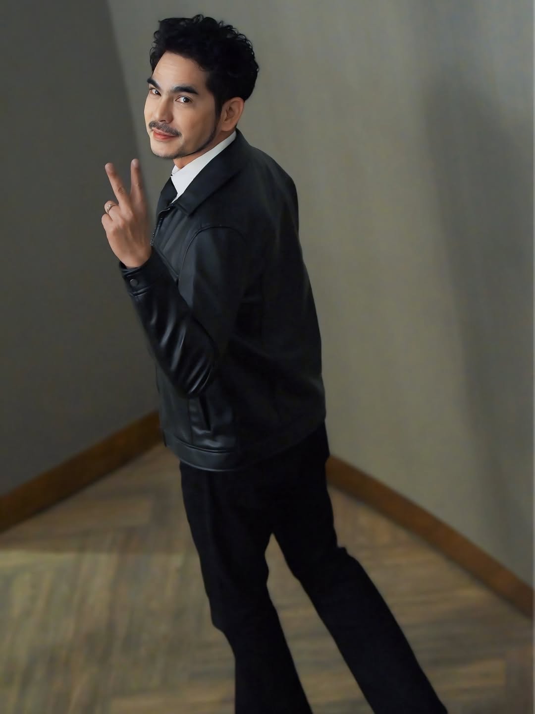 บิ๊ก - ศรุต วิจิตรานนท์