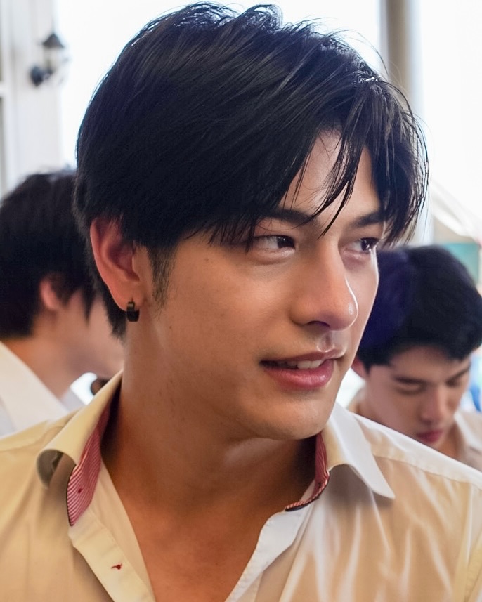 ลุค - อิชิคาว่า พลาวเด้น