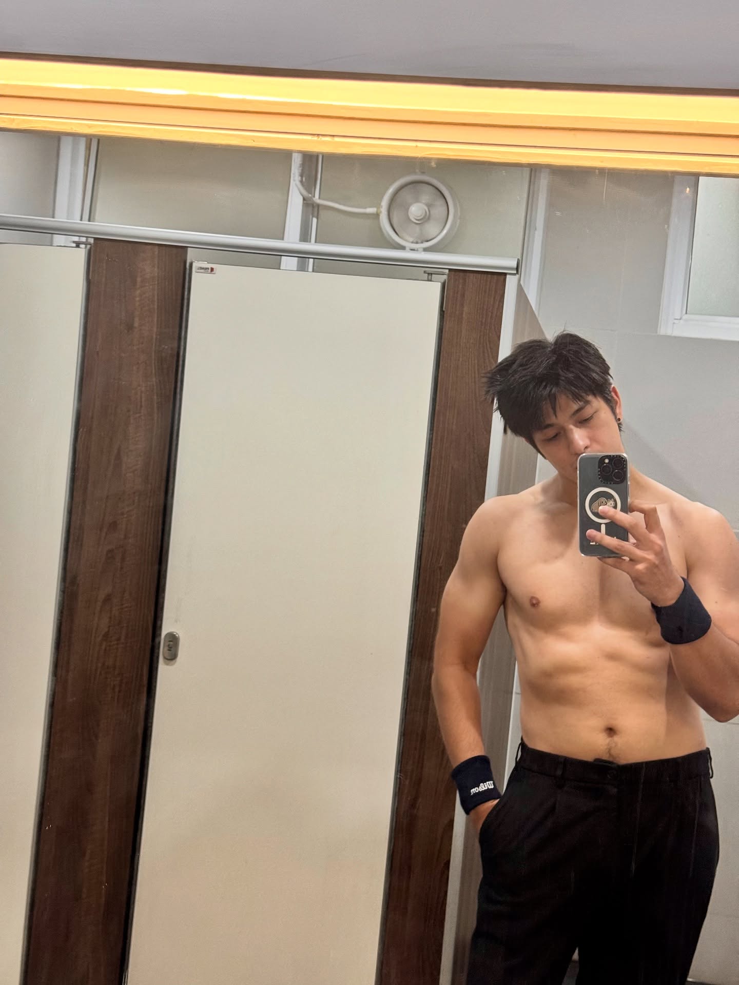 ลุค - อิชิคาว่า พลาวเด้น