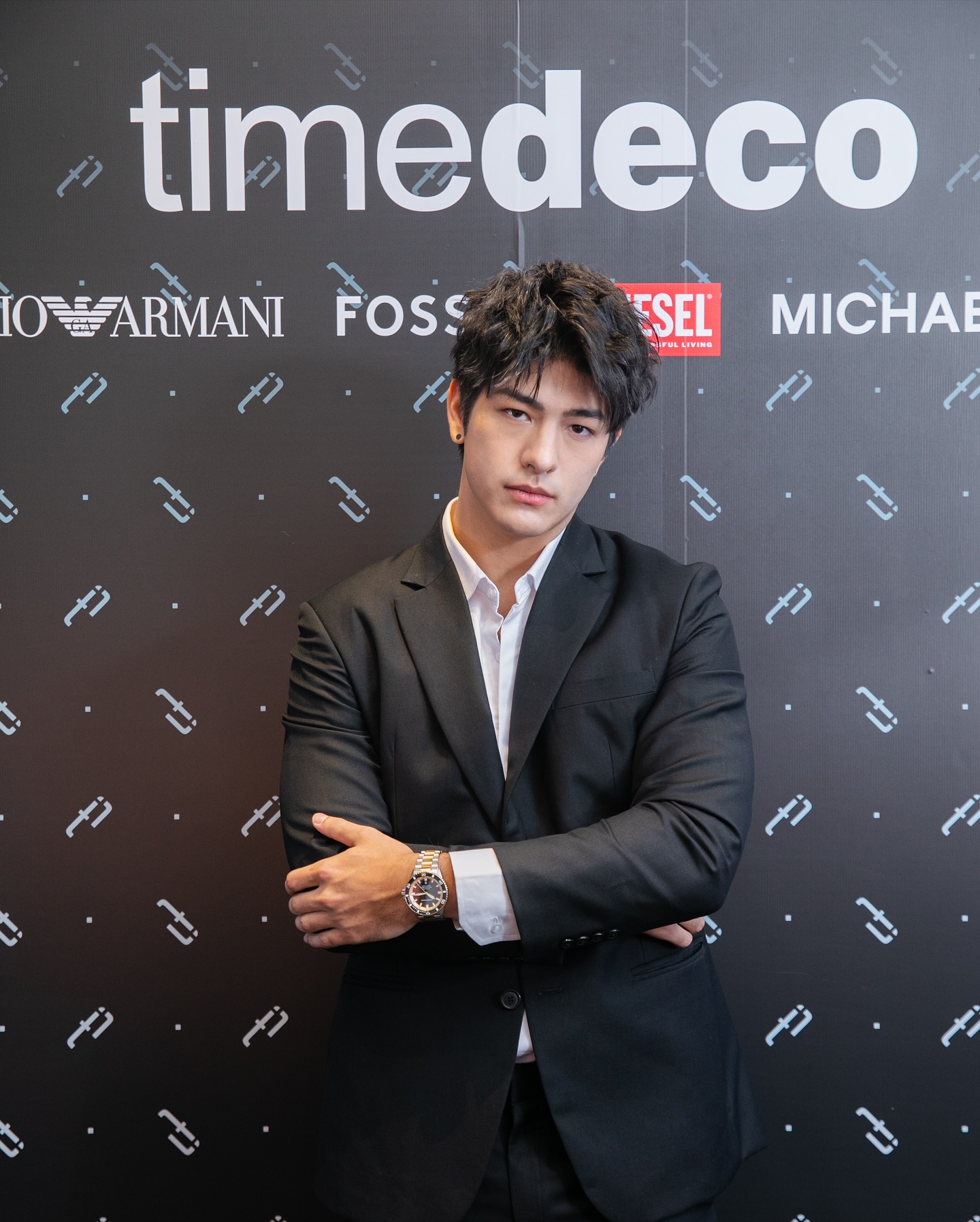 ลุค - อิชิคาว่า พลาวเด้น