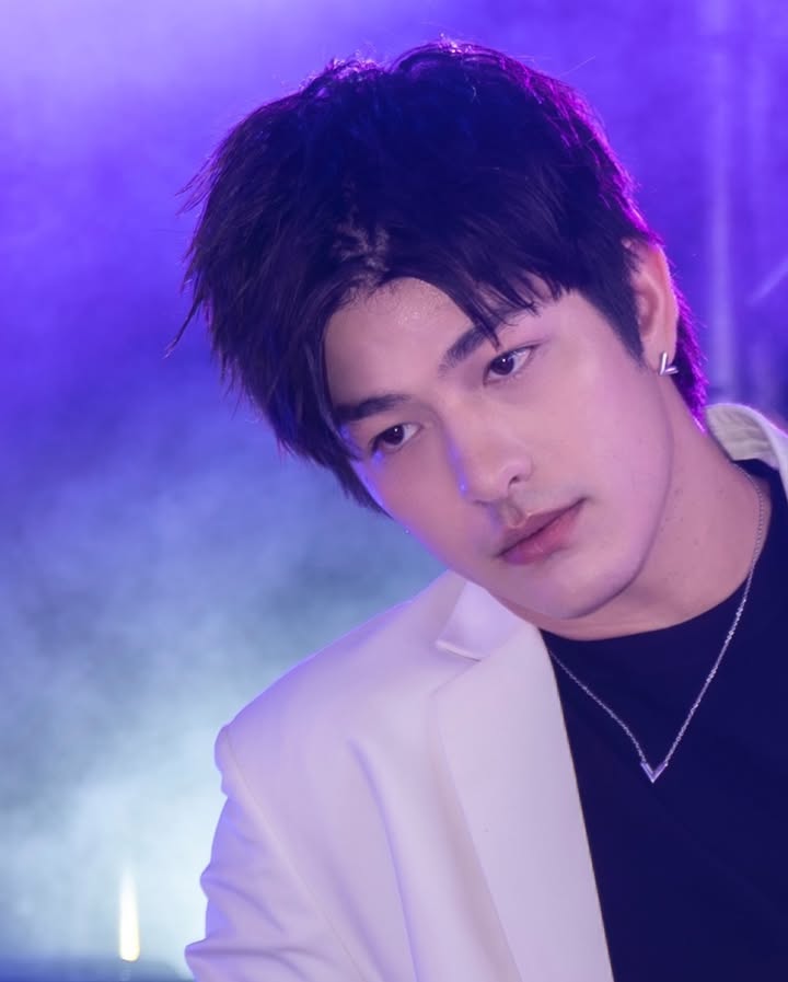 ลุค - อิชิคาว่า พลาวเด้น