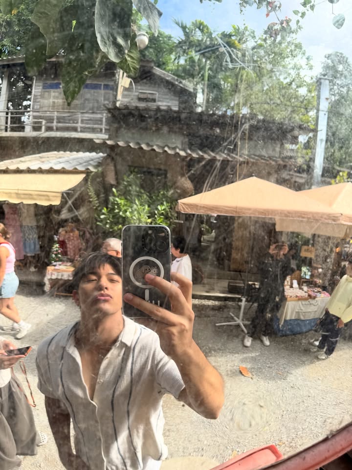 ลุค - อิชิคาว่า พลาวเด้น