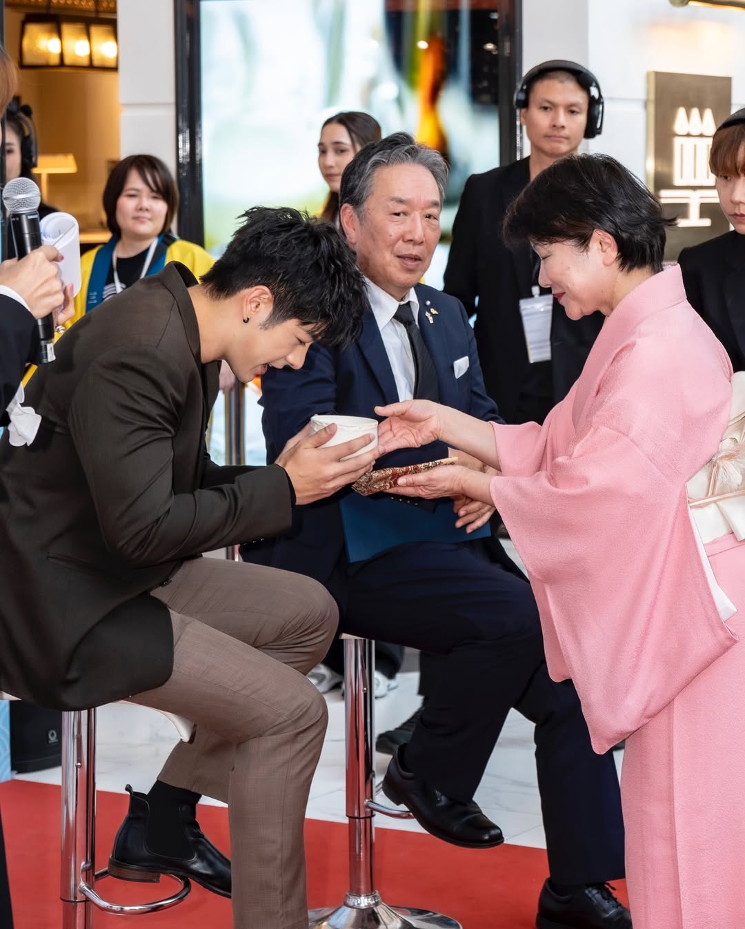 ลุค - อิชิคาว่า พลาวเด้น