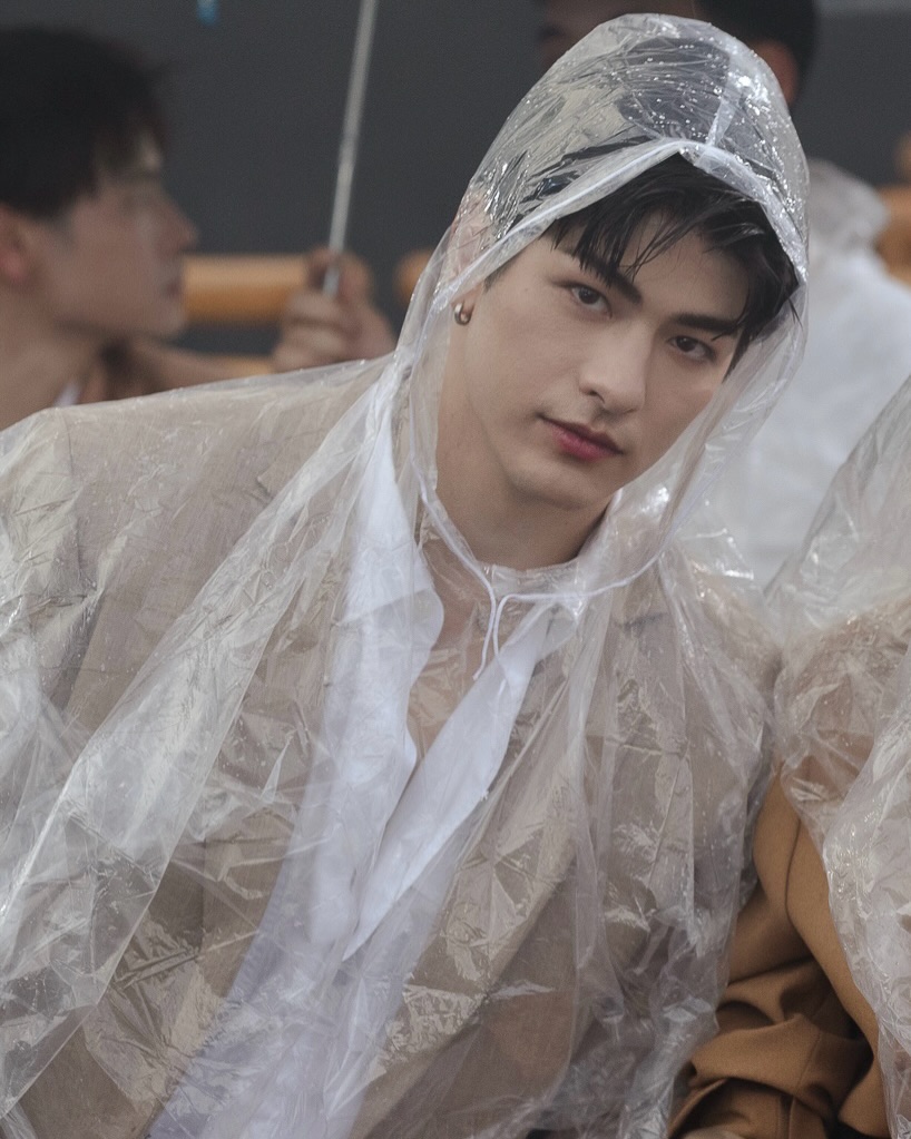 ลุค - อิชิคาว่า พลาวเด้น