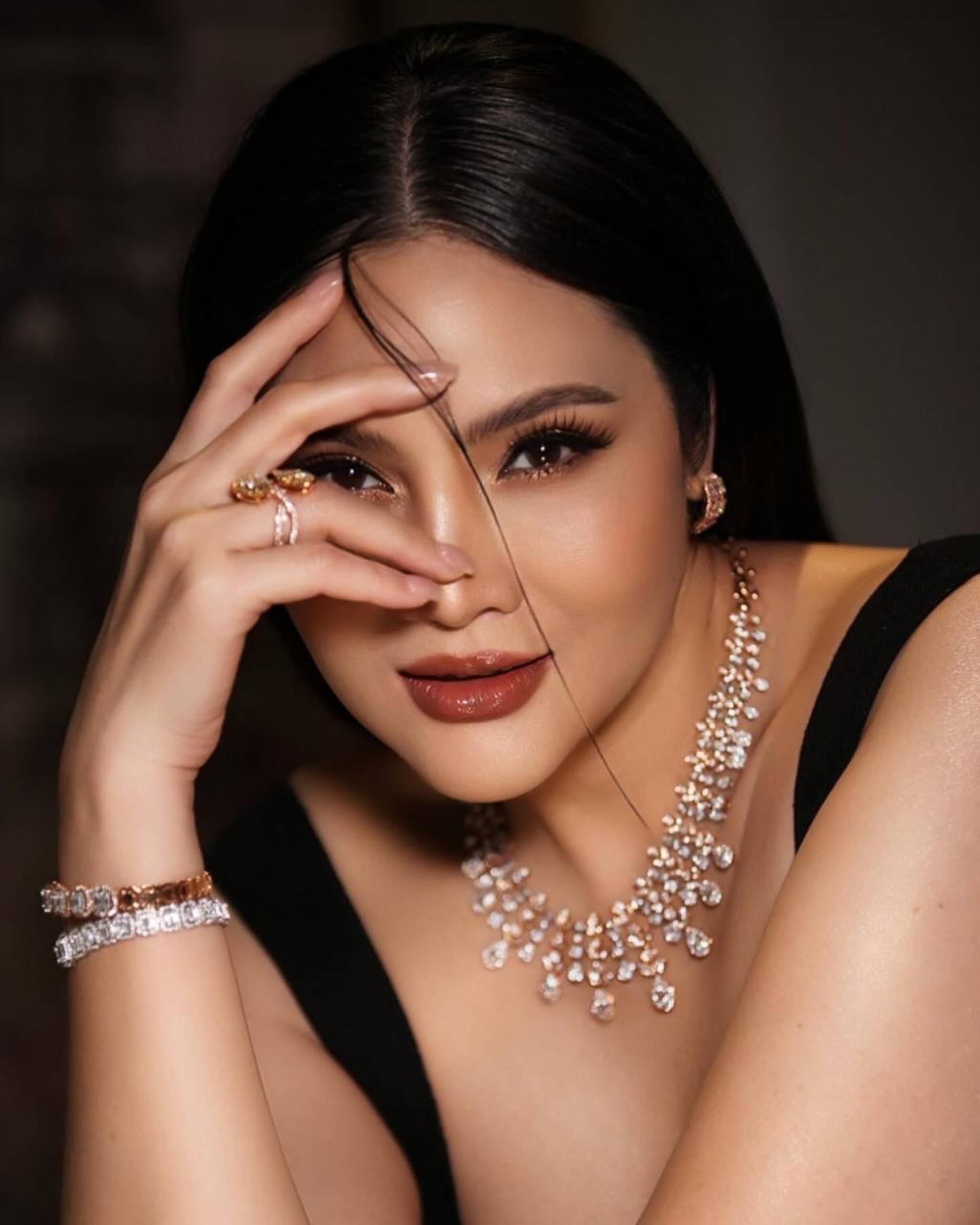 อร - อรอนงค์ ปัญญาวงศ์