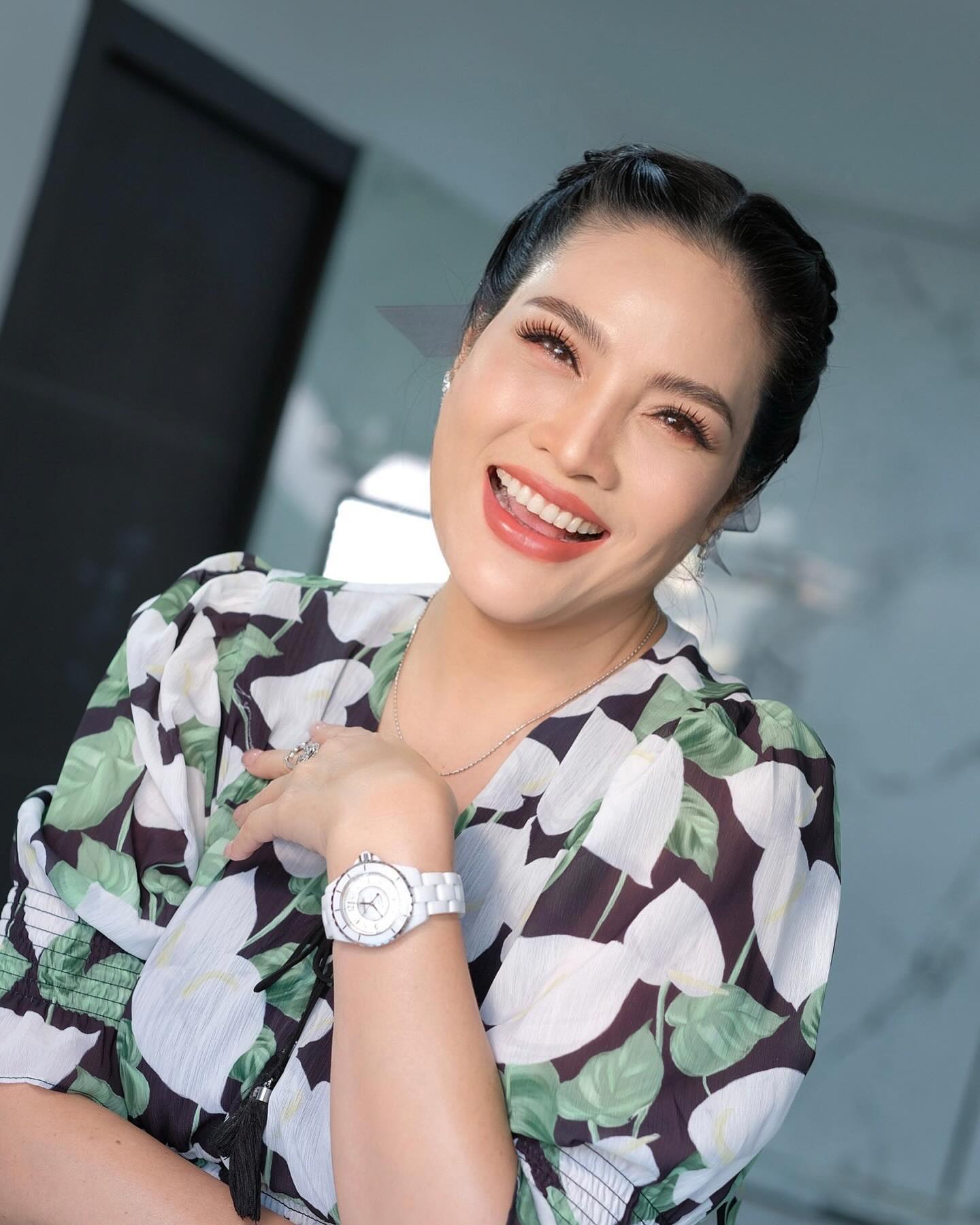 อร - อรอนงค์ ปัญญาวงศ์