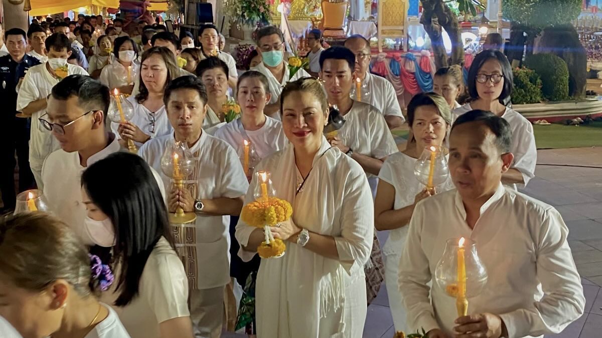อร - อรอนงค์ ปัญญาวงศ์