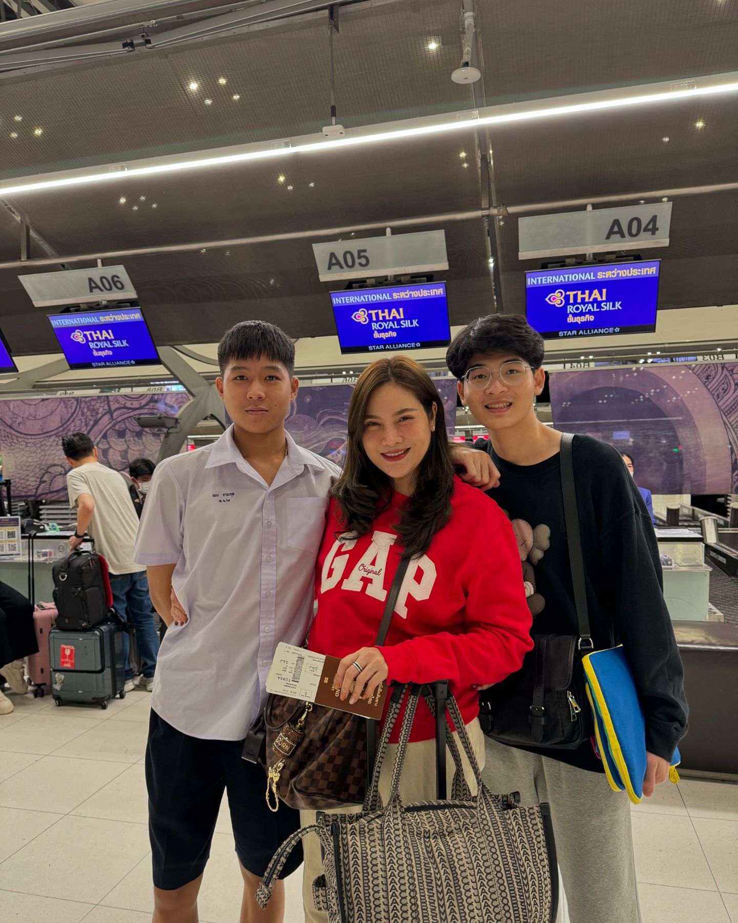 อร - อรอนงค์ ปัญญาวงศ์