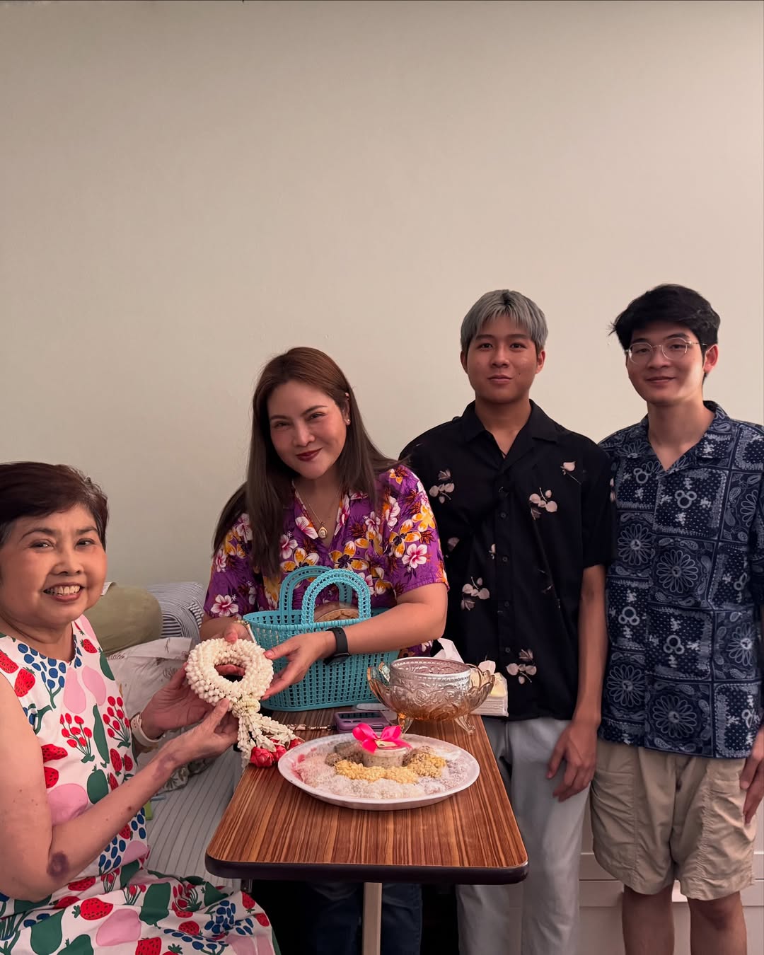 อร - อรอนงค์ ปัญญาวงศ์