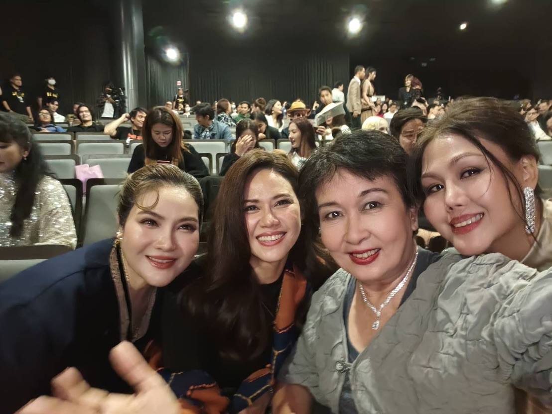 อร - อรอนงค์ ปัญญาวงศ์