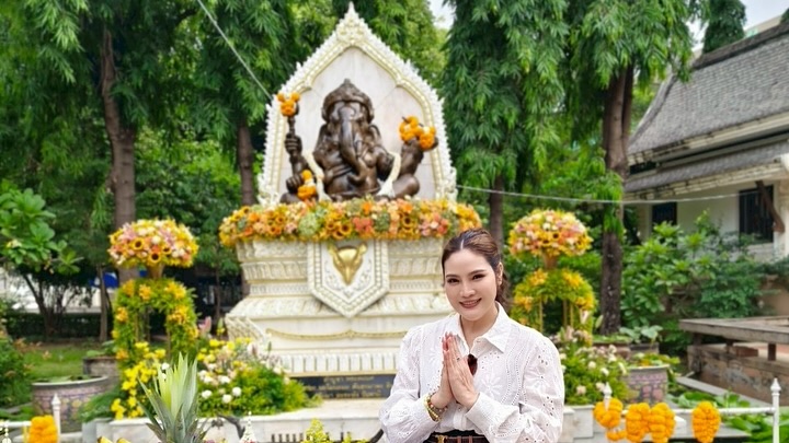 อร - อรอนงค์ ปัญญาวงศ์